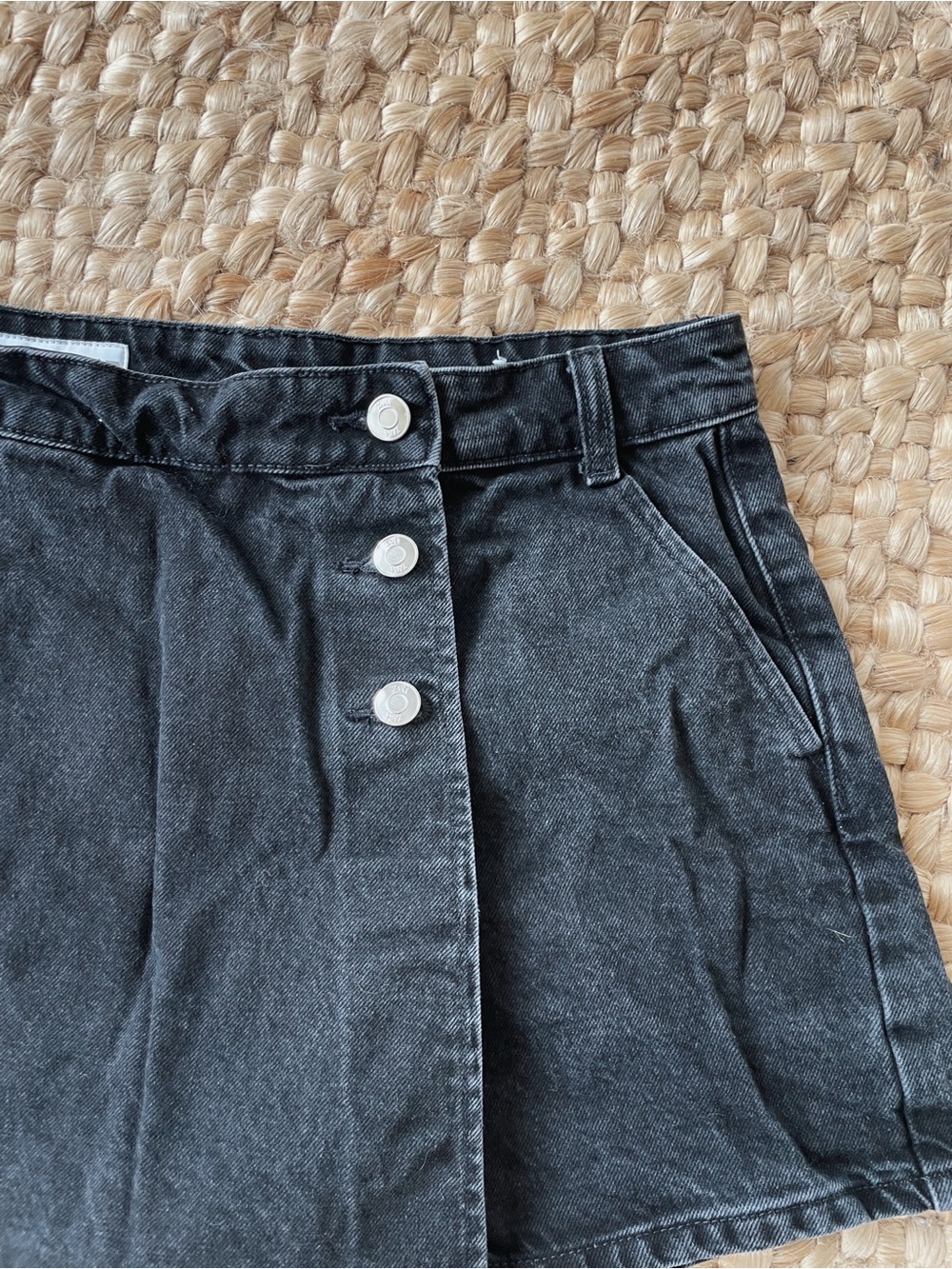 Zara Washed Black Denim Mini Skort with Button Front Size M Casual Classic - Picture 5 of 7